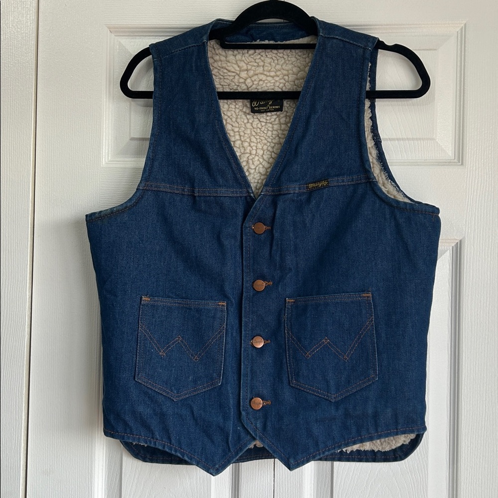 Vintage Wrangler Sherpa Western button down vest - image 1